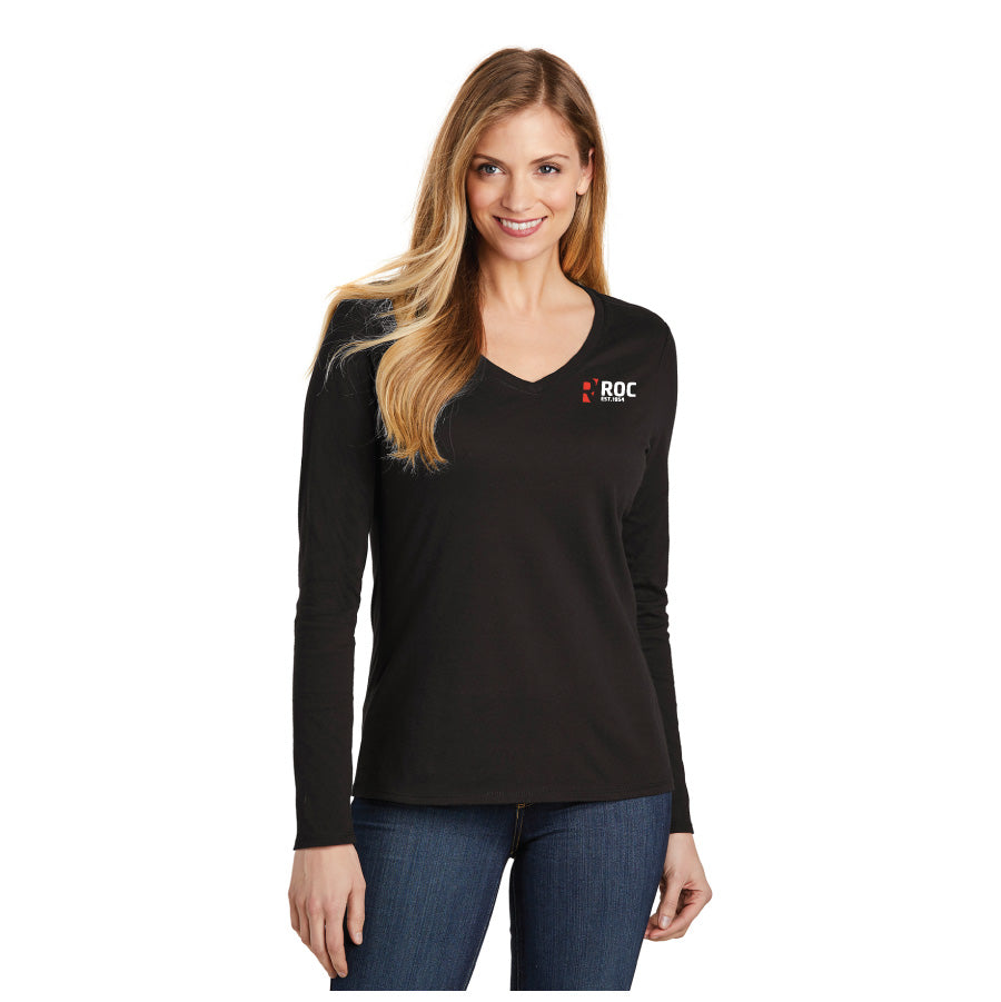 District Women's Very Important Tee Long Sleeve V-Neck – ROC Store